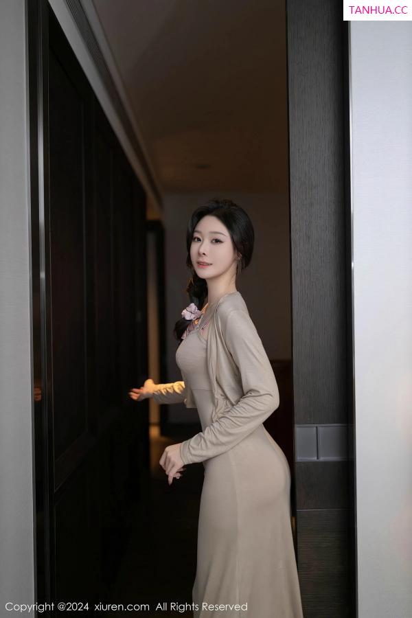 [XiuRen]高清写真图 2024.04.18 No.8417 小逗逗 丝袜美腿